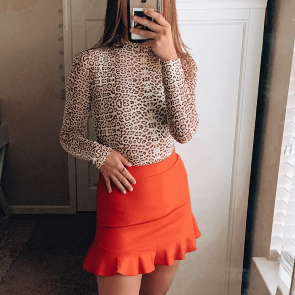 leopard print one piece top! size small but is very stretchy - Picture 2 of 2